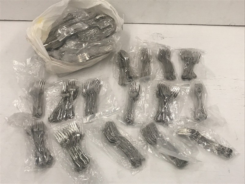 Lot Of (470) Salad Forks ...