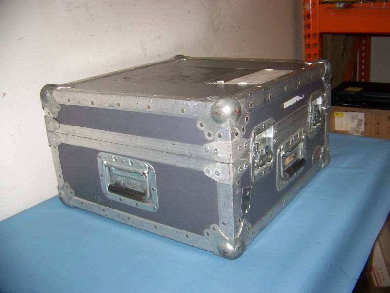 lot 25 image: Jan-Al, Hard-Sided, Padded Inside, Equipment  Travel Case