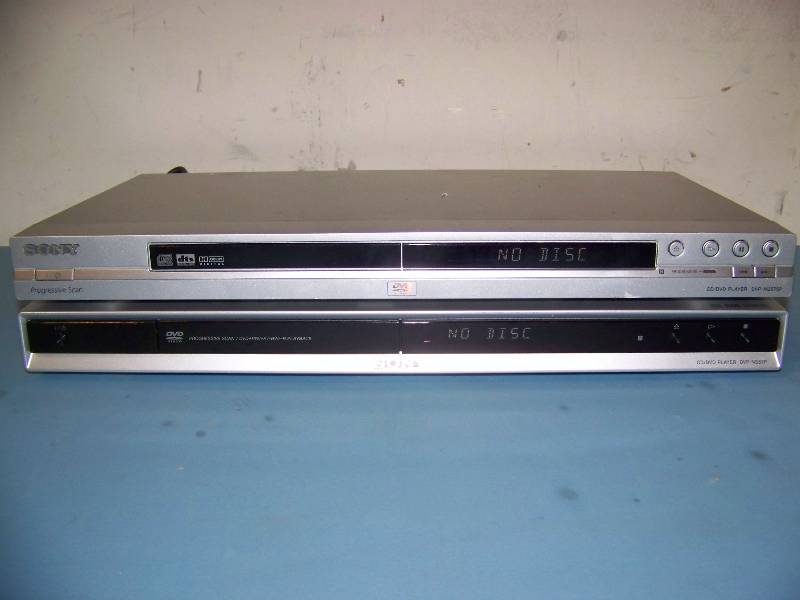lot 34 image: (2) Sony DVD  CD Players with (1) Remote Control