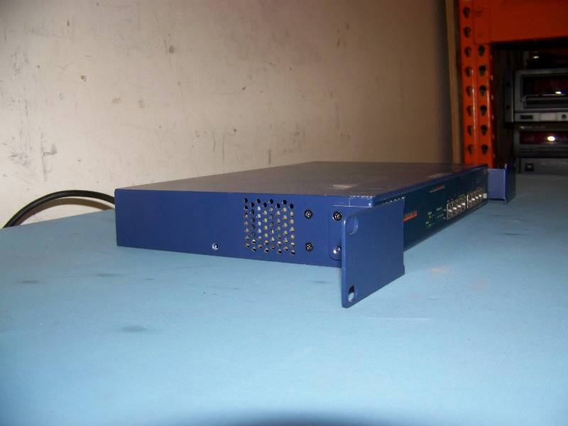 lot 55 image: NetGear, 8-Port, 10100 Mbps, Dual Speed Stackable Hub