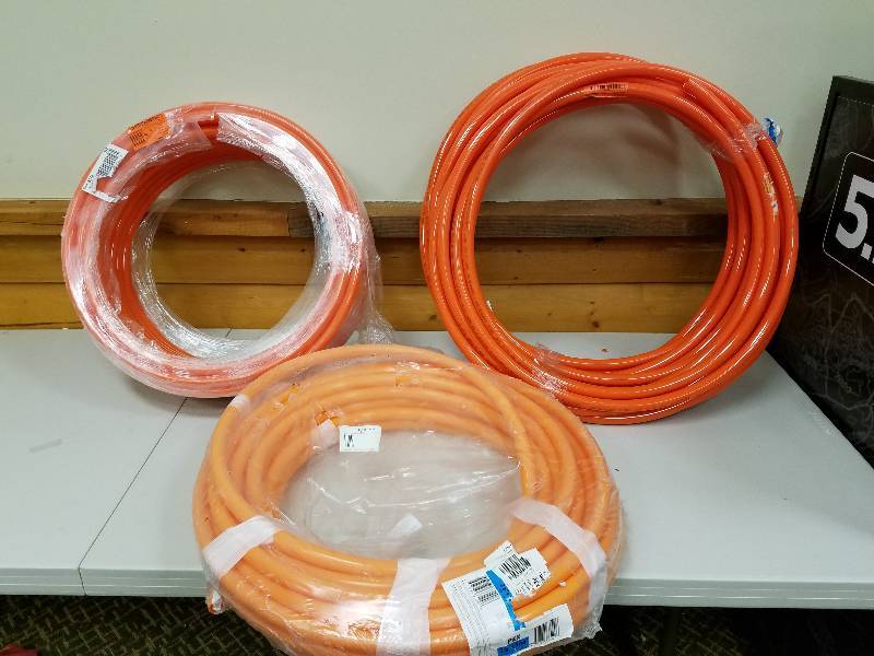 lot 47 image: Pex Pipe Bundle