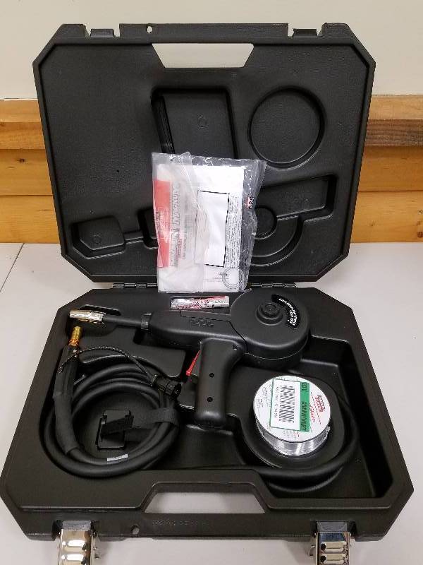 lot 50 image: Lincoln Electric Magnum Pro 100SG Spool Gun with 8 Pin Trigger