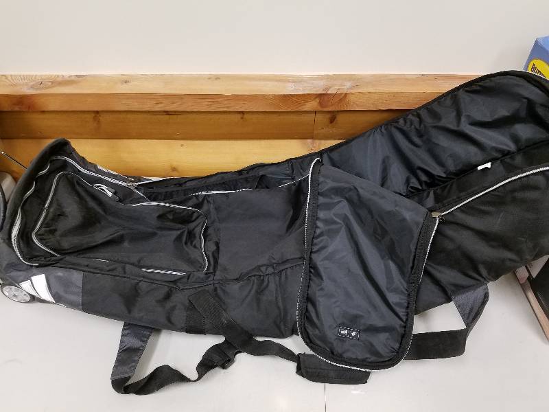 lot 60 image: Adidas Traveler cover