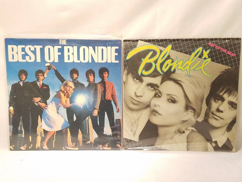 lot 113 image: BLONDIE VINYL RECORDS