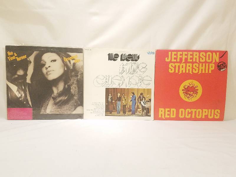 lot 141 image: VARIOUS ARTISTS VINYL RECORDS