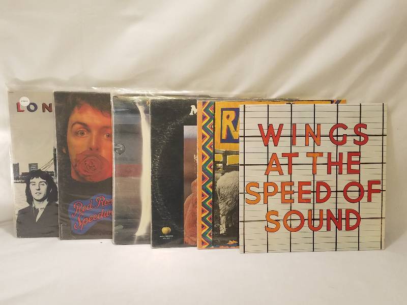 lot 157 image: PAUL MCCARTNEY VINYL RECORDS
