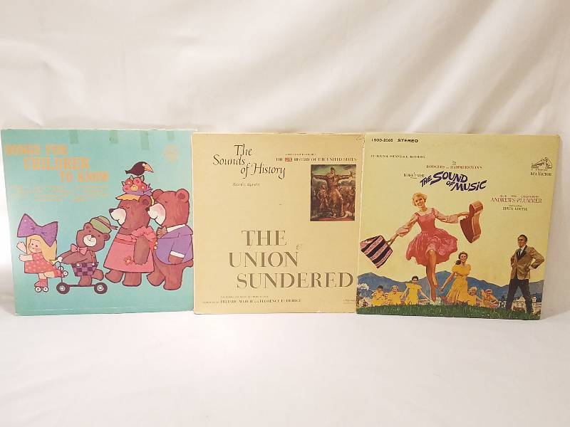 lot 165 image: VARIOUS ARTISTS VINYL RECORDS