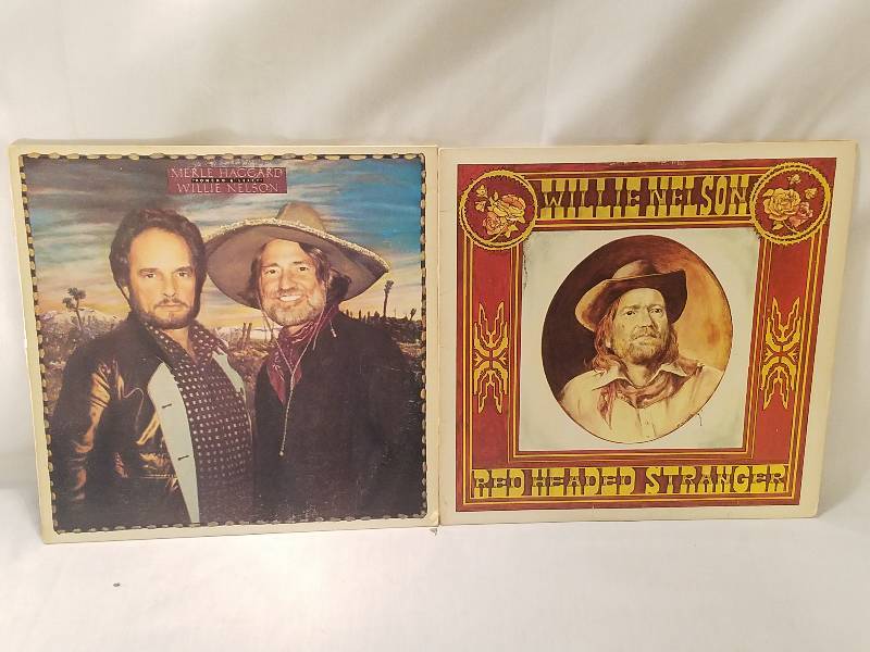 lot 170 image: WILLIE NELSON VINYL RECORDS