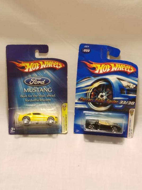 lot 219 image: HOT WHEELS CARS