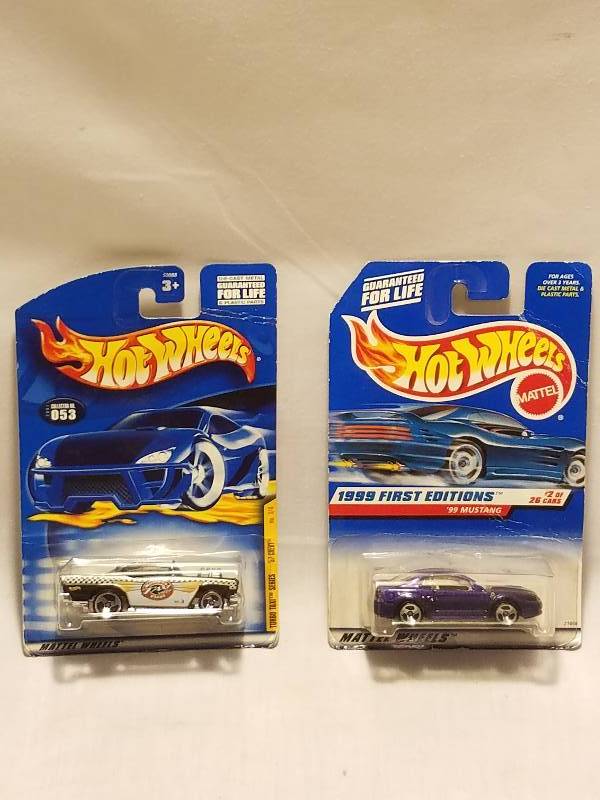 lot 221 image: HOT WHEELS CARS