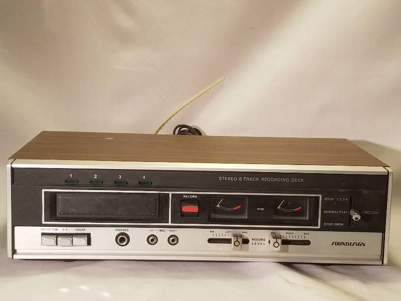 lot 179 image: VINTAGE SOUNDESIGN 8-TRACK RECORDER