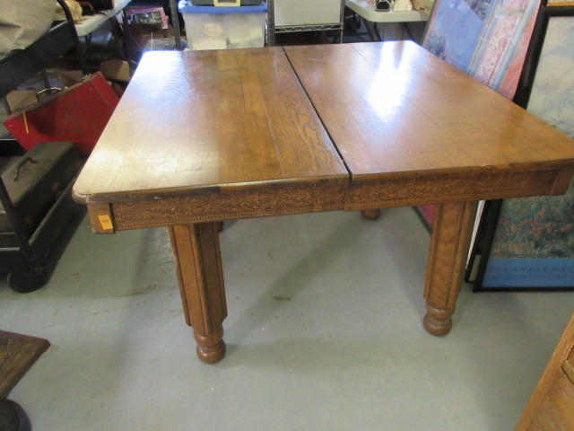 VINTAGE OAK TABLE