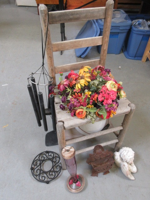OUTDOOR AND GARDEN ACCESSORIES