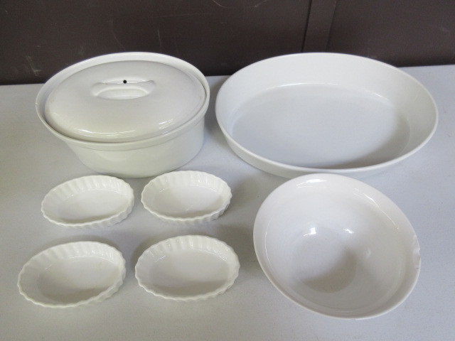 WHITE PORCELAIN COOKWARE