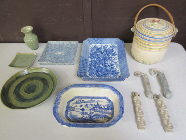 ASIAN THEMED CERAMICS