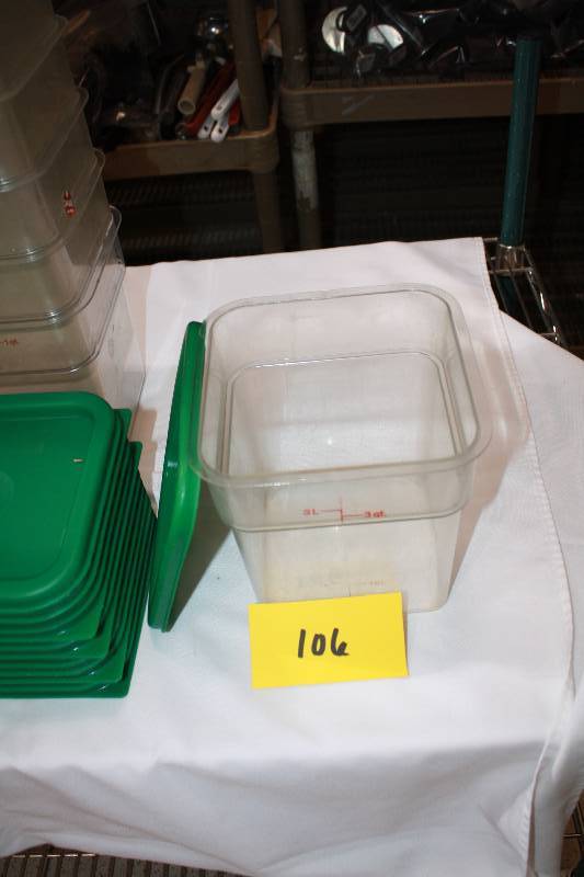4 Quart plastic Containers with Lids