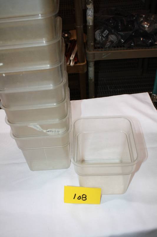 4 Quart plastic Containers