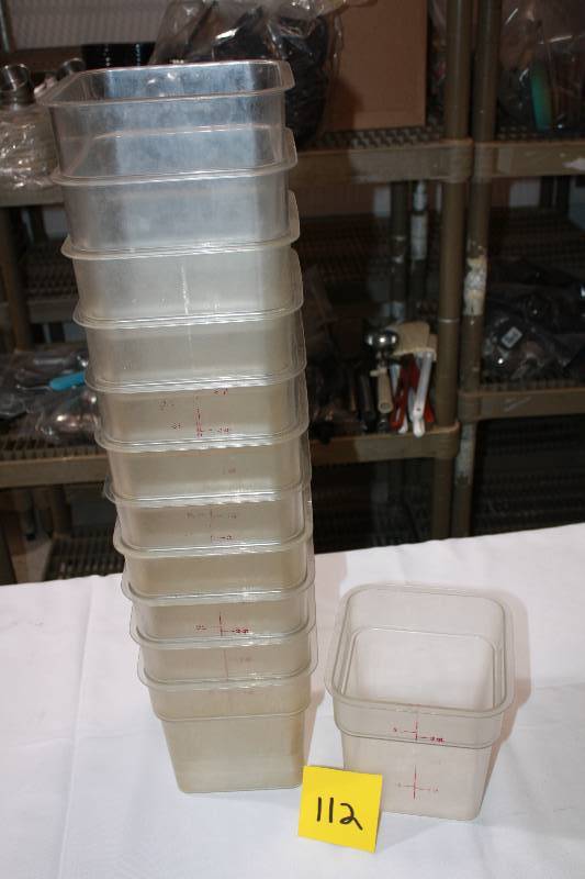 4 Quart plastic Containers