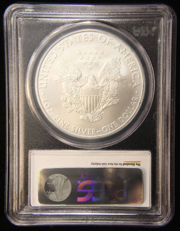 2010 AMERICAN SILVER EAGLE 1 TROY OZ. .999 FINE SILVER DOLLAR GEM BU PCGS