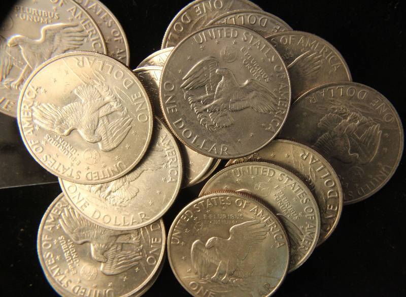 GROUP OF 18 EISENHOWER DOLLARS IN AVERAGE CONDITION