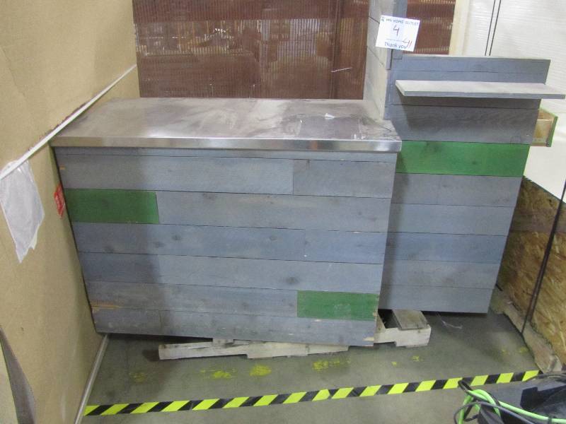 lot 4 image: ceader check out  bench