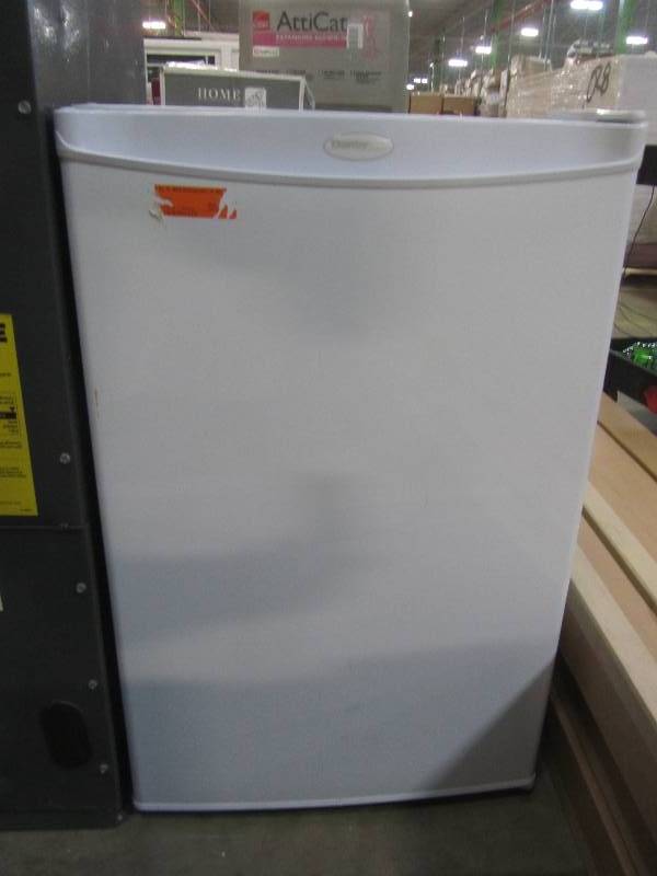 lot 67 image: Danby 4.4 cu. ft. Mini Refrigerator in White