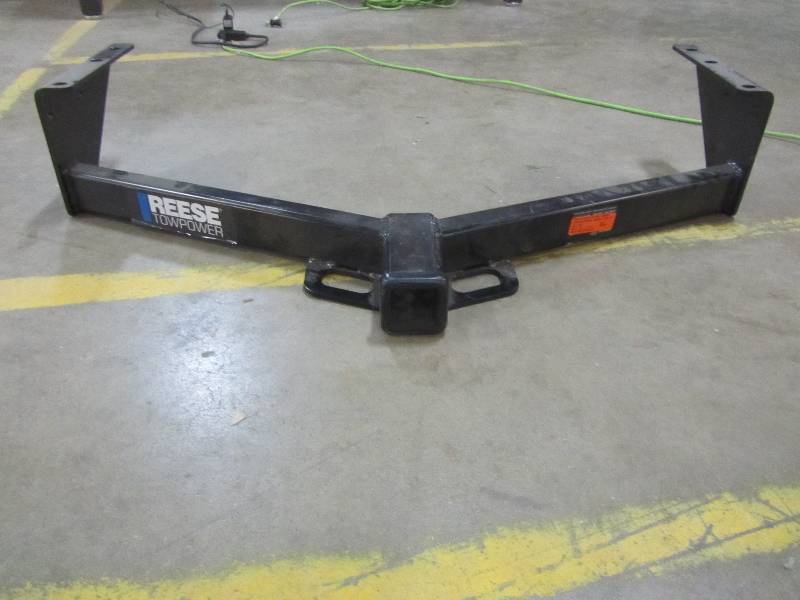 lot 72 image: Reese Towpower Class III Custom Fit Hitch Chrysler Town and Country, Voyager, Dodge Caravan, Grand Caravan