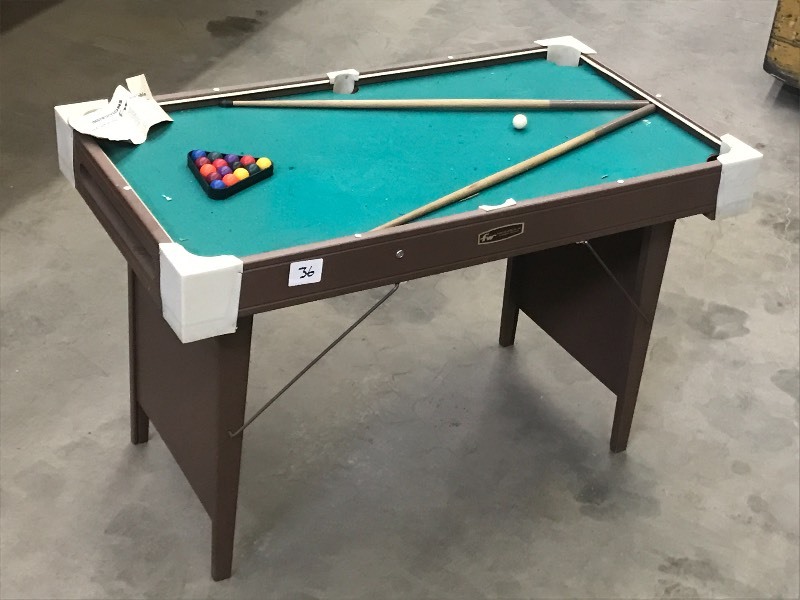 lot 36 image: FW Miniature Pool Table Set, 40 Le...