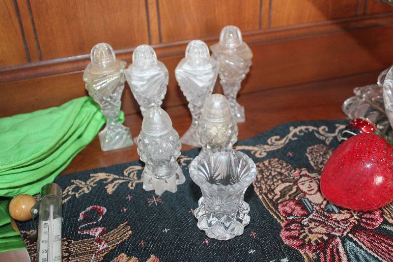 Crystal Glass Shakers