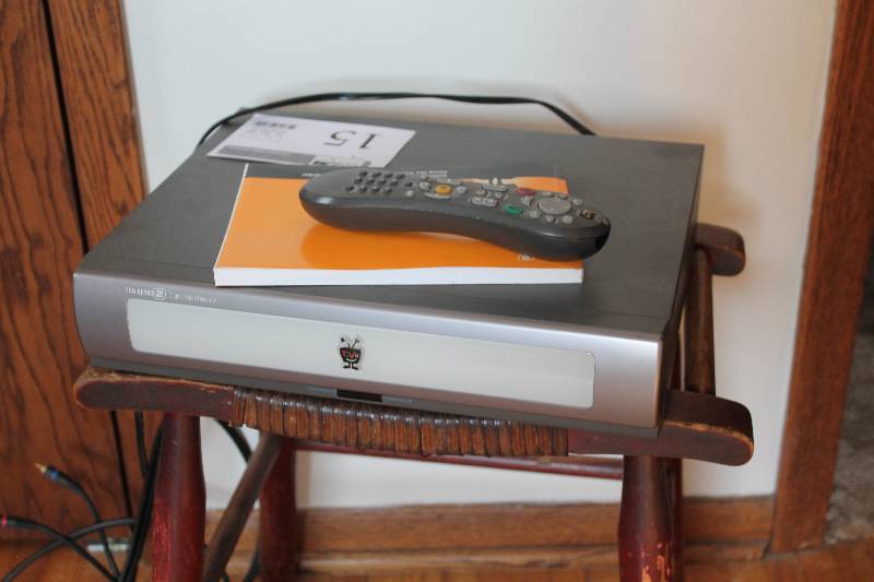 TiVo Series 2 Digital Video Recorder w Remote Control, Users Guide
