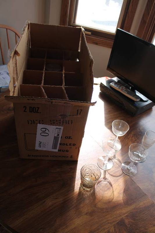 Lot of (15) Stem Glassware