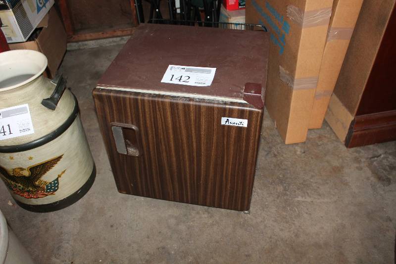 Avanti Cube Mini Refrigerator