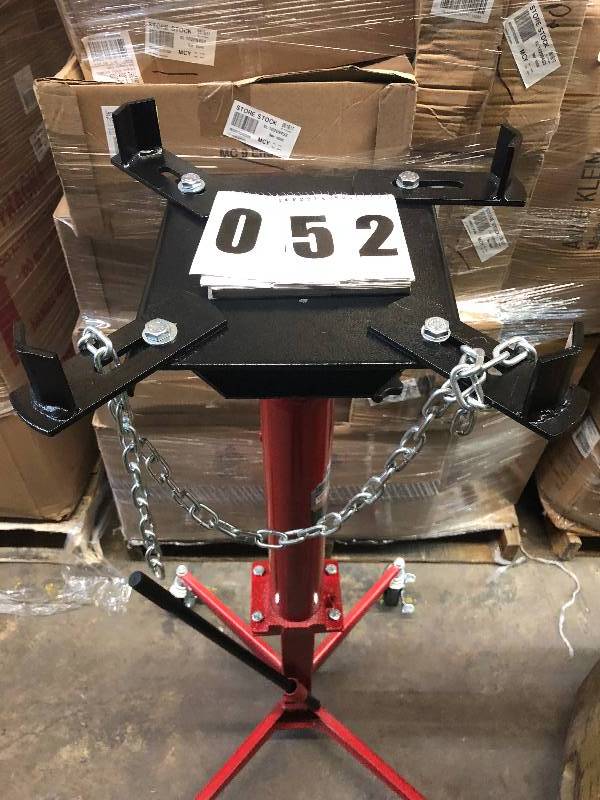 lot 52 image: 1000 LB Transmission Jack