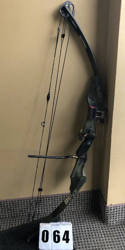 lot 64 image: Compound Bow