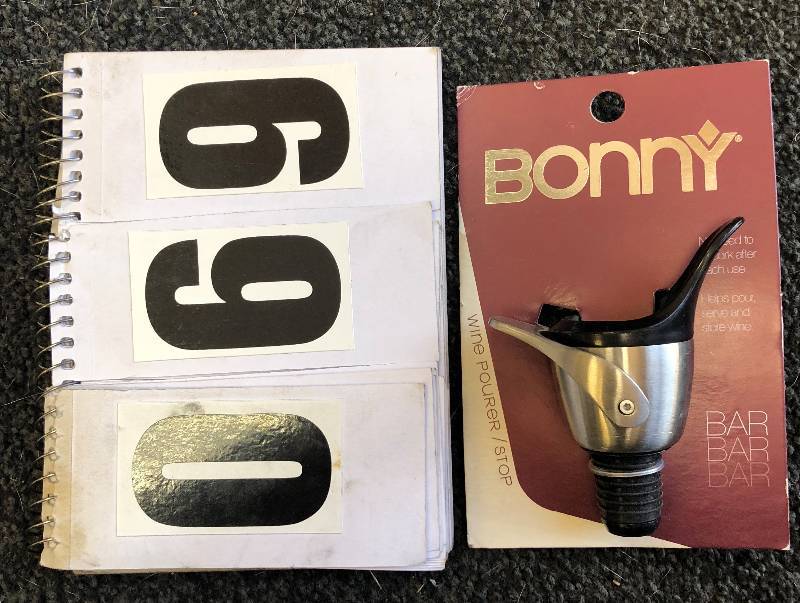 lot 69 image: Bonny Wine Pourers
