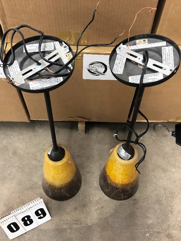 lot 89 image: Lot of (2) Matching Pendant Lights