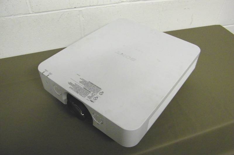 Sony Widescreen HD 1080p VPL-FH35 High Brightness LCD Projector with HDMI Input