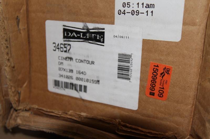 New Da-Lite Cinema Contour 4KUltra HD Widescreen 1610 Video Projection Screen (MSRP $2,350)