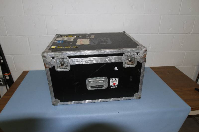 R&R Cases, Hard Sided , Padded inside, Travel  Equipment Case with Telescoping Handle