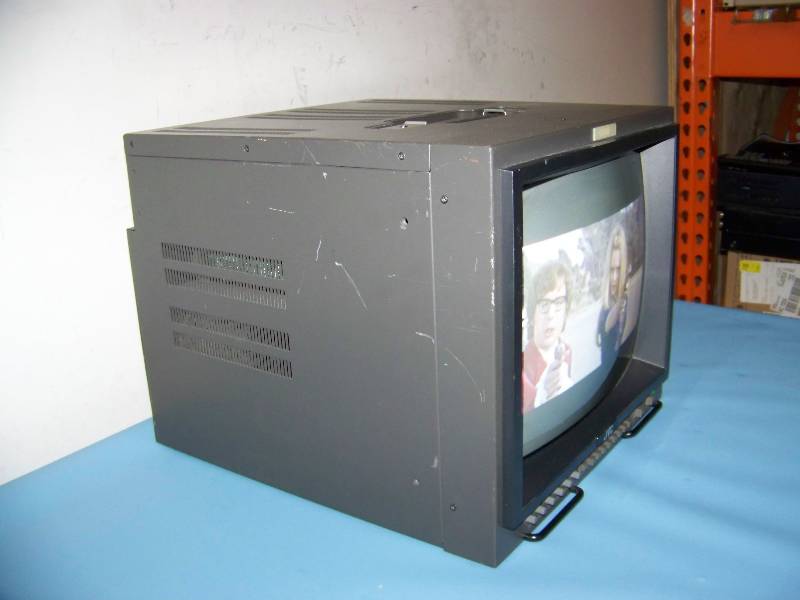 14, JVC, Color Video  CRT Monitor