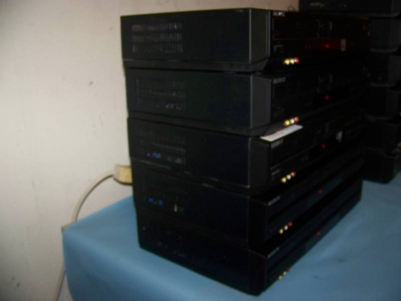(5) Sony, DVD  CD  VCR Combination Players