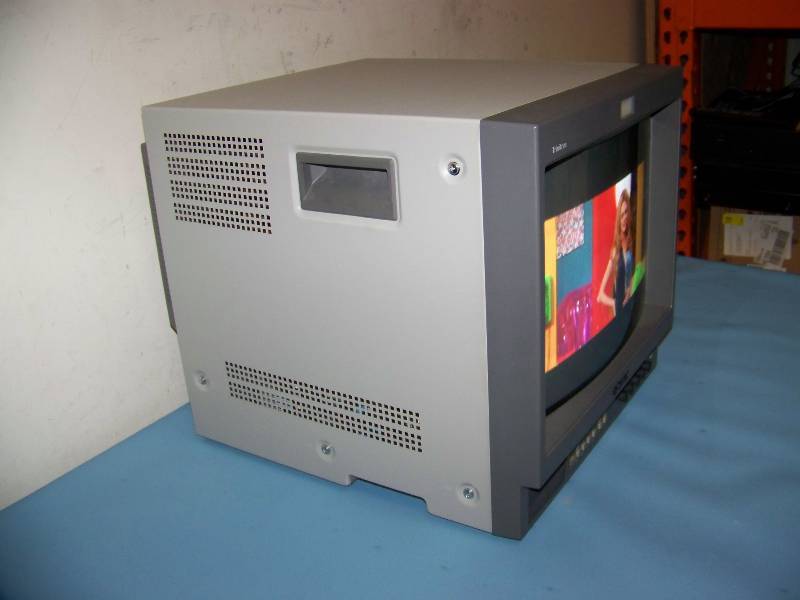 14, Sony, Trinitron, Color Video  CRT Monitor
