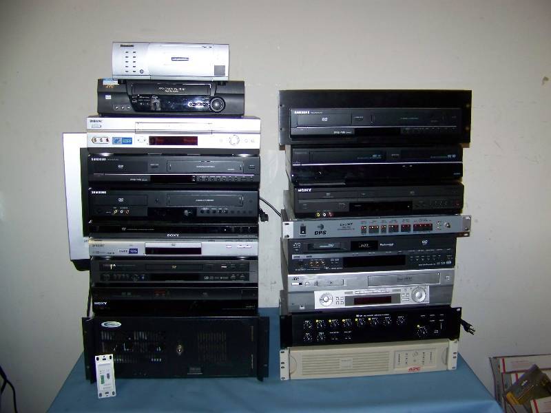 Miscellaneous lot of Audio  Video items for PARTS  REPAIR