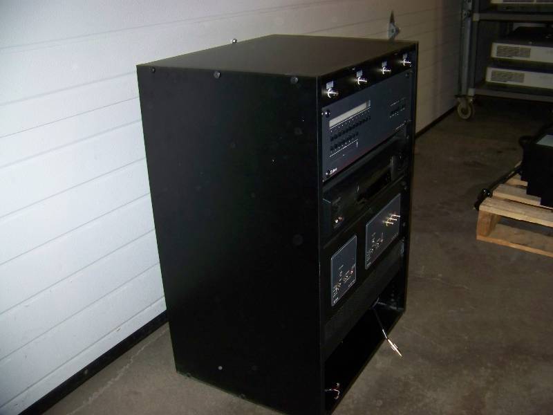 Wood Encased, Audio  Video Equipment  Component Rack with various Components included
