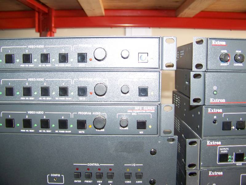 (LARGE LOT) Extron Electronics, Switchers, Distribution Amplifiers and other Audio  Video Components