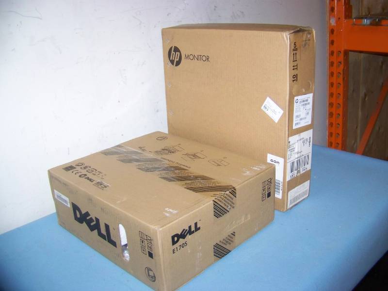 (1) Dell and (1) HP (Hewlett Packard), Flat Panel PC  Computer Monitors