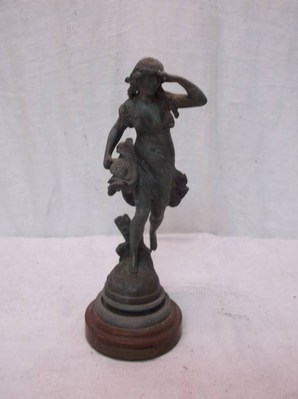 Statue
