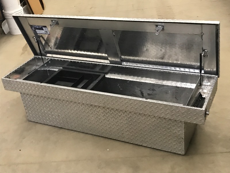 Full-Sized Diamond Plate Aluminum T...