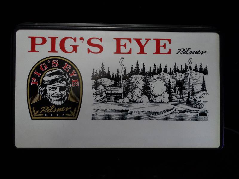 lot 10 image: Pigs Eye light up sign