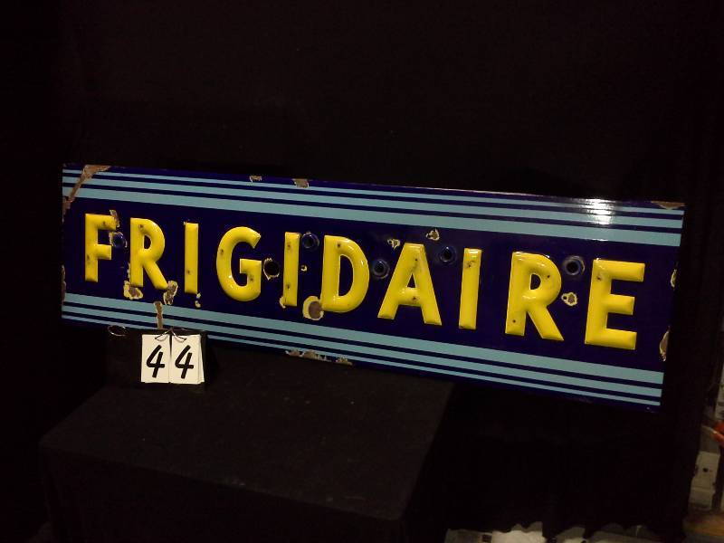 lot 44 image: Frigidaire porcelain sign